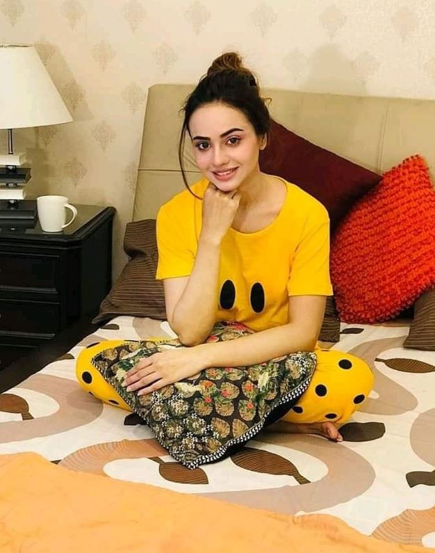 Yellow Simley Shirt & Trouser (805)