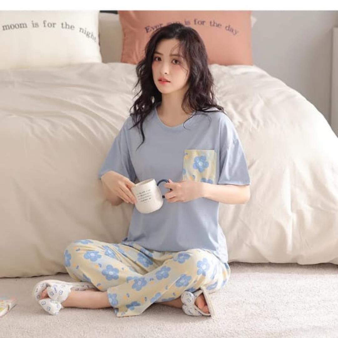 Blue Flower Pocket Print Half Sleeves T-shirt With Flowers Print Pajama Suit